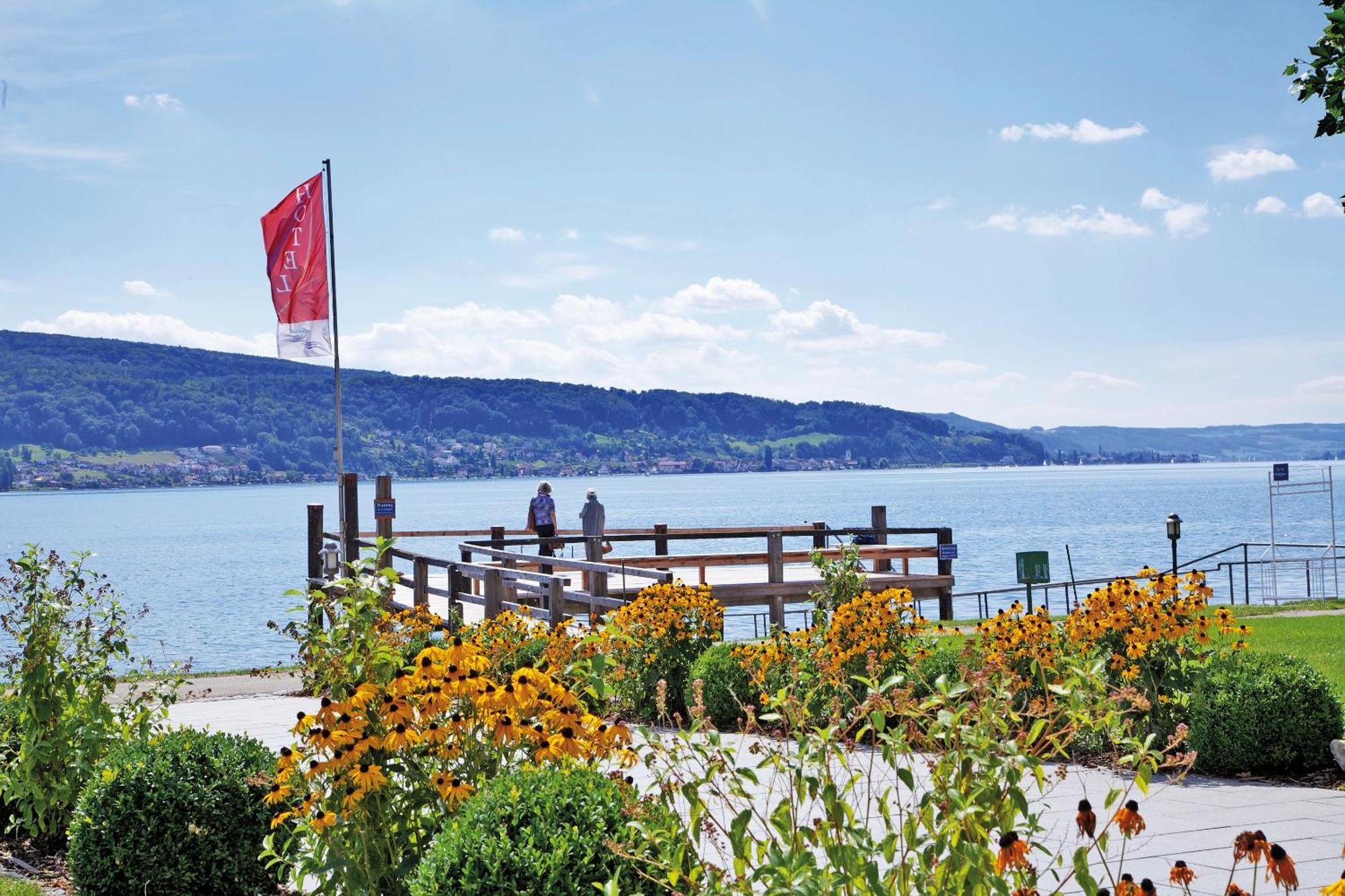 Strandhotel Loechnerhaus Reichenau Exterior foto